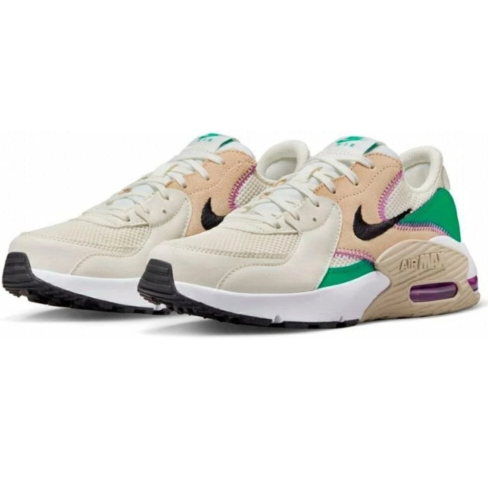 *NIKE - New in box* Air Max Excee Sail/Black/Sandrift sz 7.5